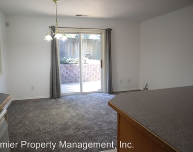 7218 Ne 65th Pl - Photo Thumbnail 13