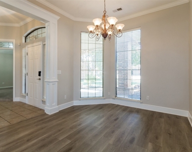 17112 Bridle Ridge Circle - Photo Thumbnail 4