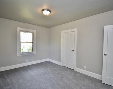 6306 Chandler Street - Photo Thumbnail 13