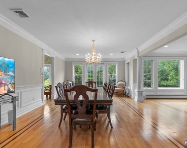1 Euclid Road - Photo Thumbnail 8