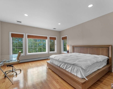 1 Euclid Road - Photo Thumbnail 28