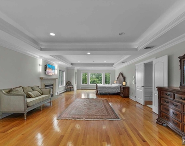 1 Euclid Road - Photo Thumbnail 24