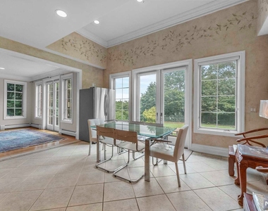 1 Euclid Road - Photo Thumbnail 14
