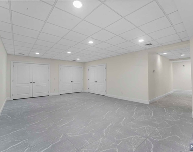 1 Euclid Road - Photo Thumbnail 36