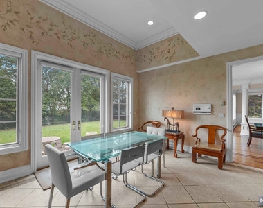 1 Euclid Road - Photo Thumbnail 16