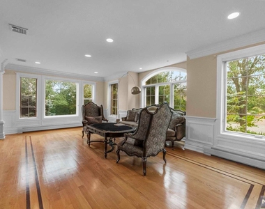 1 Euclid Road - Photo Thumbnail 9