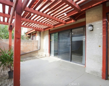 10612 La Reina Avenue - Photo Thumbnail 1