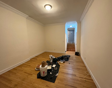 191 East 76th Street - Photo Thumbnail 1