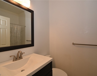 6255 W Arby Avenue - Photo Thumbnail 17