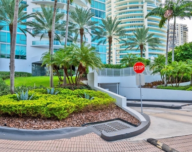 2101 Brickell Ave - Photo Thumbnail 25