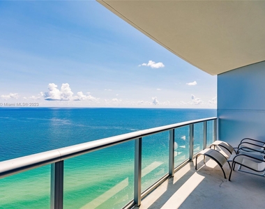 17001 Collins Ave - Photo Thumbnail 16