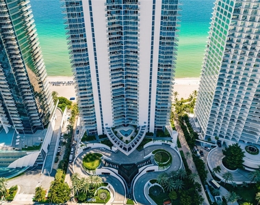 17001 Collins Ave - Photo Thumbnail 31