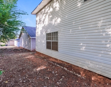 304 Belmont Drive - Photo Thumbnail 14