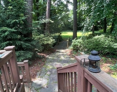 276 Colewood Way - Photo Thumbnail 28