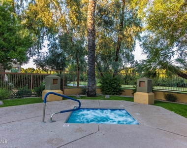 4925 E Desert Cove Avenue - Photo Thumbnail 33