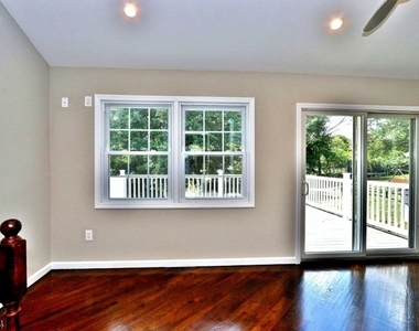 24 Runnymede Ct - Photo Thumbnail 6