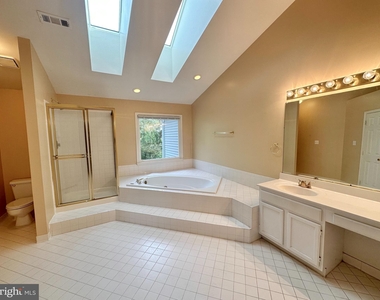 21226 Edgewood Court - Photo Thumbnail 9