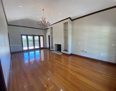 5845 N Bay Rd - Photo Thumbnail 27