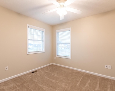 1331 S Stella Drive - Photo Thumbnail 23