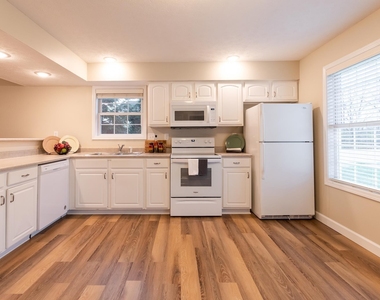1331 S Stella Drive - Photo Thumbnail 15