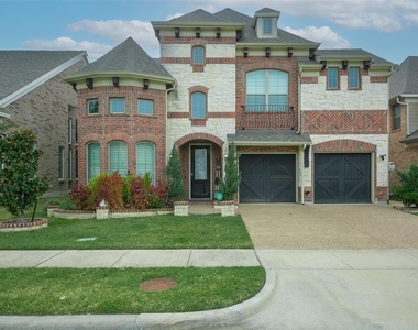 4633 Stone Oak Drive - Photo Thumbnail 2