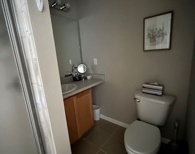 3274 Sentinel Dr - Photo Thumbnail 14