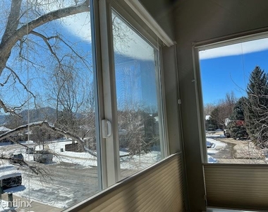 3274 Sentinel Dr - Photo Thumbnail 6