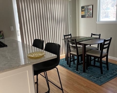 3274 Sentinel Dr - Photo Thumbnail 4