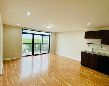 6401-6423 N Rockwell - Photo Thumbnail 2