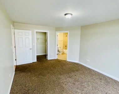 6401-6423 N Rockwell - Photo Thumbnail 10