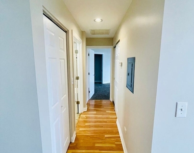 6401-6423 N Rockwell - Photo Thumbnail 7