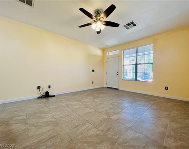 9753 Villa Lorena Avenue - Photo Thumbnail 4