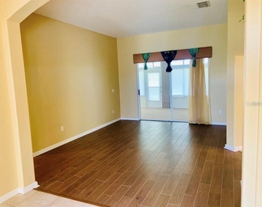 2320 Post Oak Court - Photo Thumbnail 6