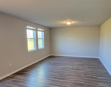 17300 Cagan Crossing Boulevard - Photo Thumbnail 10