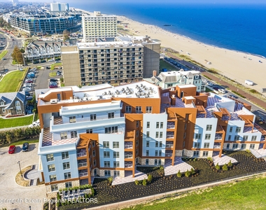 345 Ocean Boulevard - Photo Thumbnail 1