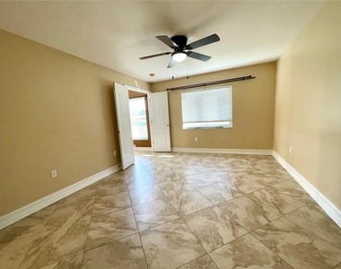 25716 Bruford Boulevard - Photo Thumbnail 10