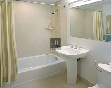 West 67th Street - Photo Thumbnail 7