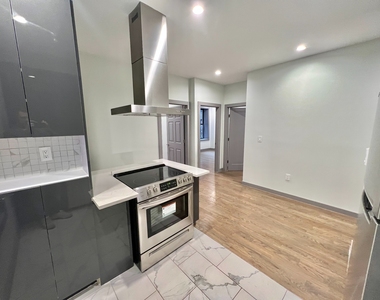 550 West 157th Street - Photo Thumbnail 5