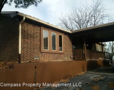 160 Los Ranchos Dr - Photo Thumbnail 0