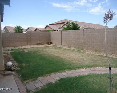 16562 W Statler Street - Photo Thumbnail 12