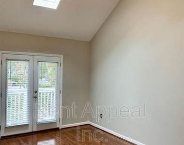 1175 Warfield Street Nw - Photo Thumbnail 6