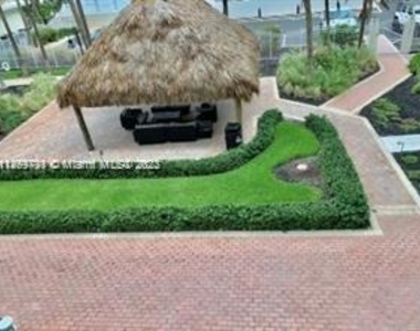 3901 S Ocean Dr - Photo Thumbnail 10