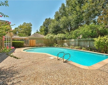 527 Briar Knoll Dr - Photo Thumbnail 6