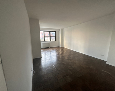 145 East 16th Street - Photo Thumbnail 3