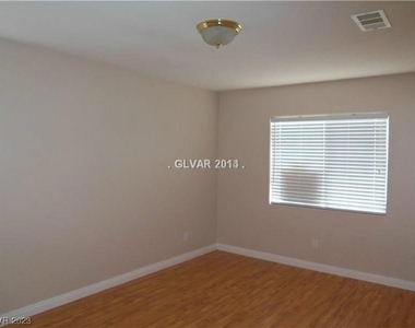 258 Camino Viejo Street - Photo Thumbnail 15