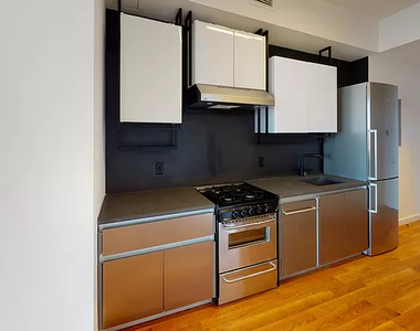 54 Noll Street - Photo Thumbnail 4