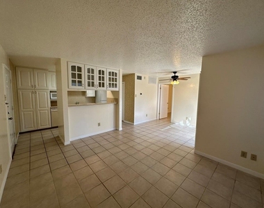 18333 Roehampton Drive - Photo Thumbnail 7