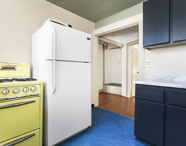 1159 N Fuller Ave - Photo Thumbnail 12
