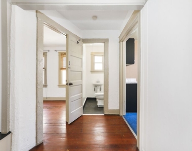 1159 N Fuller Ave - Photo Thumbnail 2