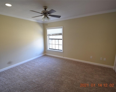 1306 Park Villa Place - Photo Thumbnail 15